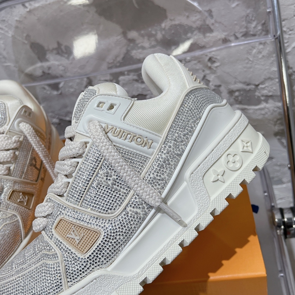 ルイヴィトン靴着用イメージ